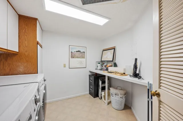 $359,000 | 3030 St Albans Mill Road, Unit 115, Minnetonka, MN 55305