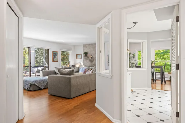 $359,000 | 3030 St Albans Mill Road, Unit 115, Minnetonka, MN 55305