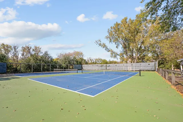 $359,000 | 3030 St Albans Mill Road, Unit 115, Minnetonka, MN 55305