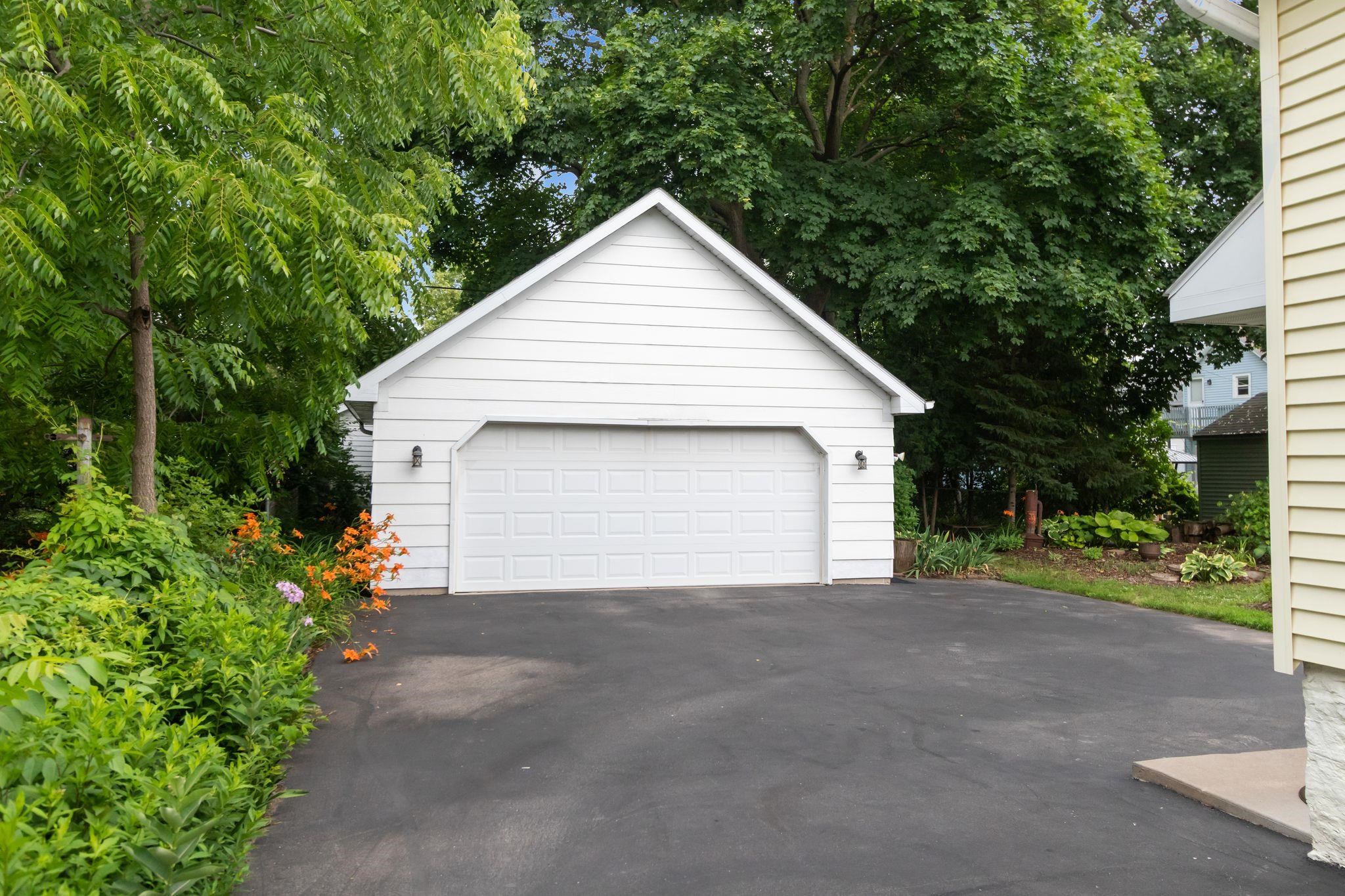 120 East Commercial Street Appleton, WI 54911 - Photo 33 of 40