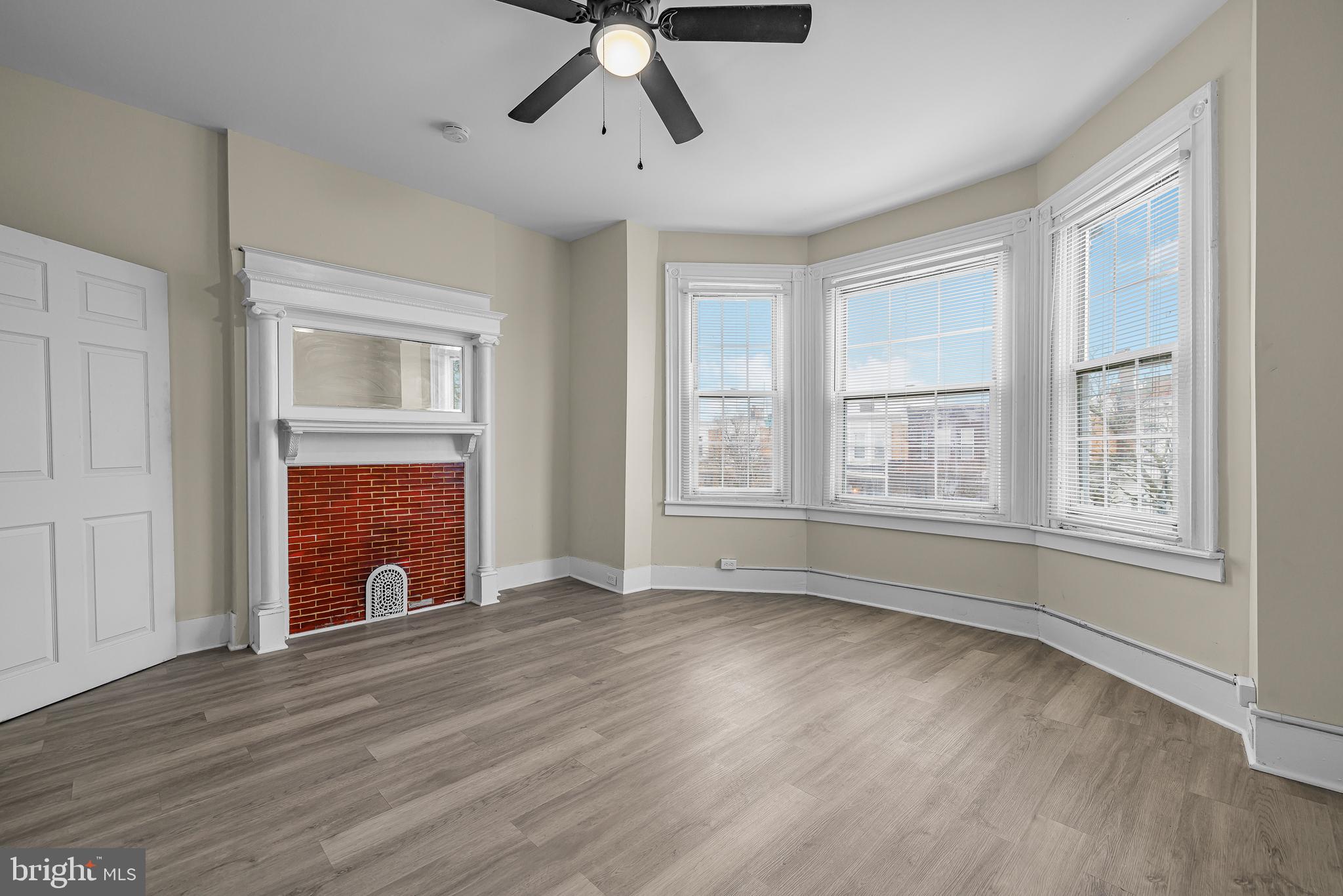 5723 Spruce Street, Unit 2 Philadelphia, PA 19139 - Photo 4 of 16 Living room