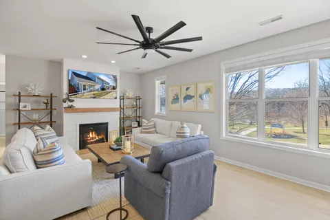 $699,900 | 453 Mill Street, Unit 802, Fontana, WI 53125