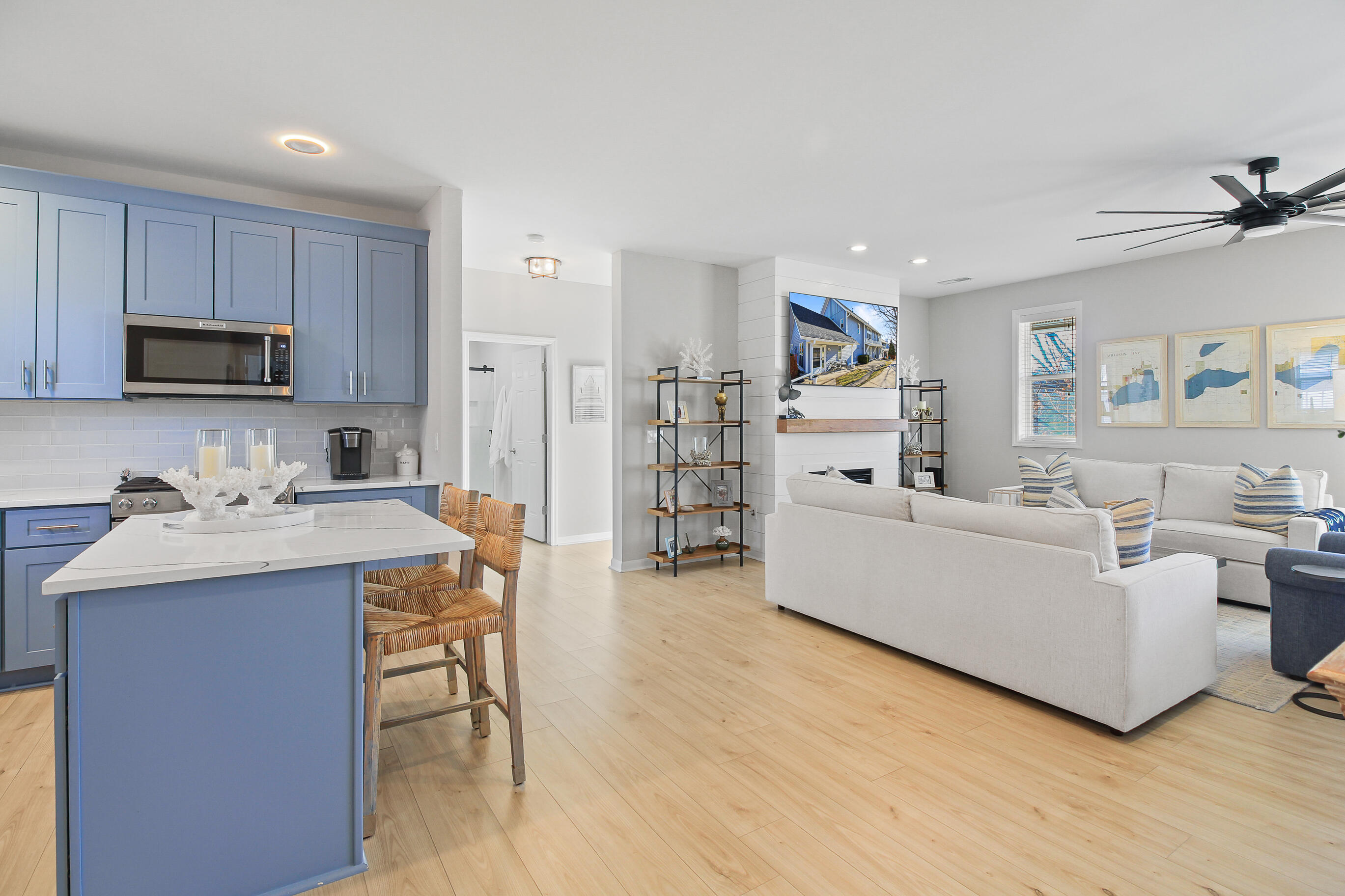 453 Mill Street, Unit 802 Fontana, WI 53125 - Photo 22 of 56 Kitchen Island - Living Room