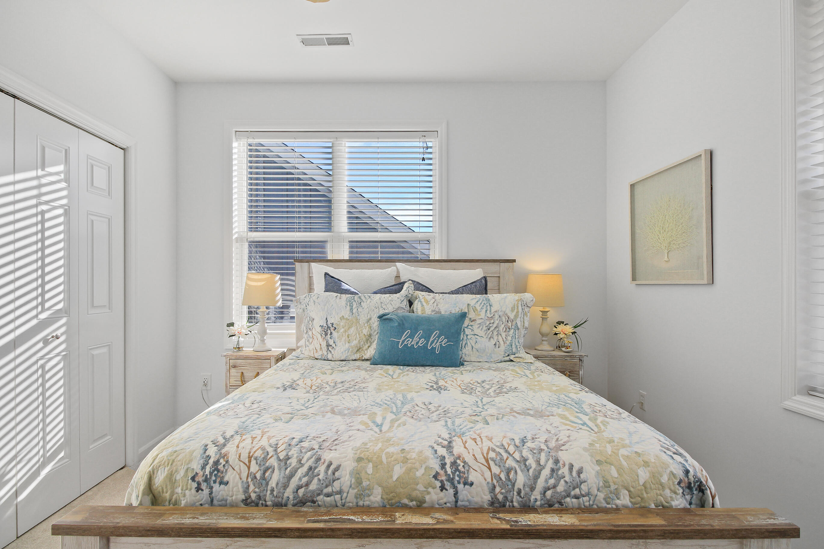 453 Mill Street, Unit 802 Fontana, WI 53125 - Photo 38 of 57 Bedroom 2