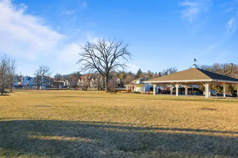 $699,900 | 453 Mill Street, Unit 802, Fontana, WI 53125