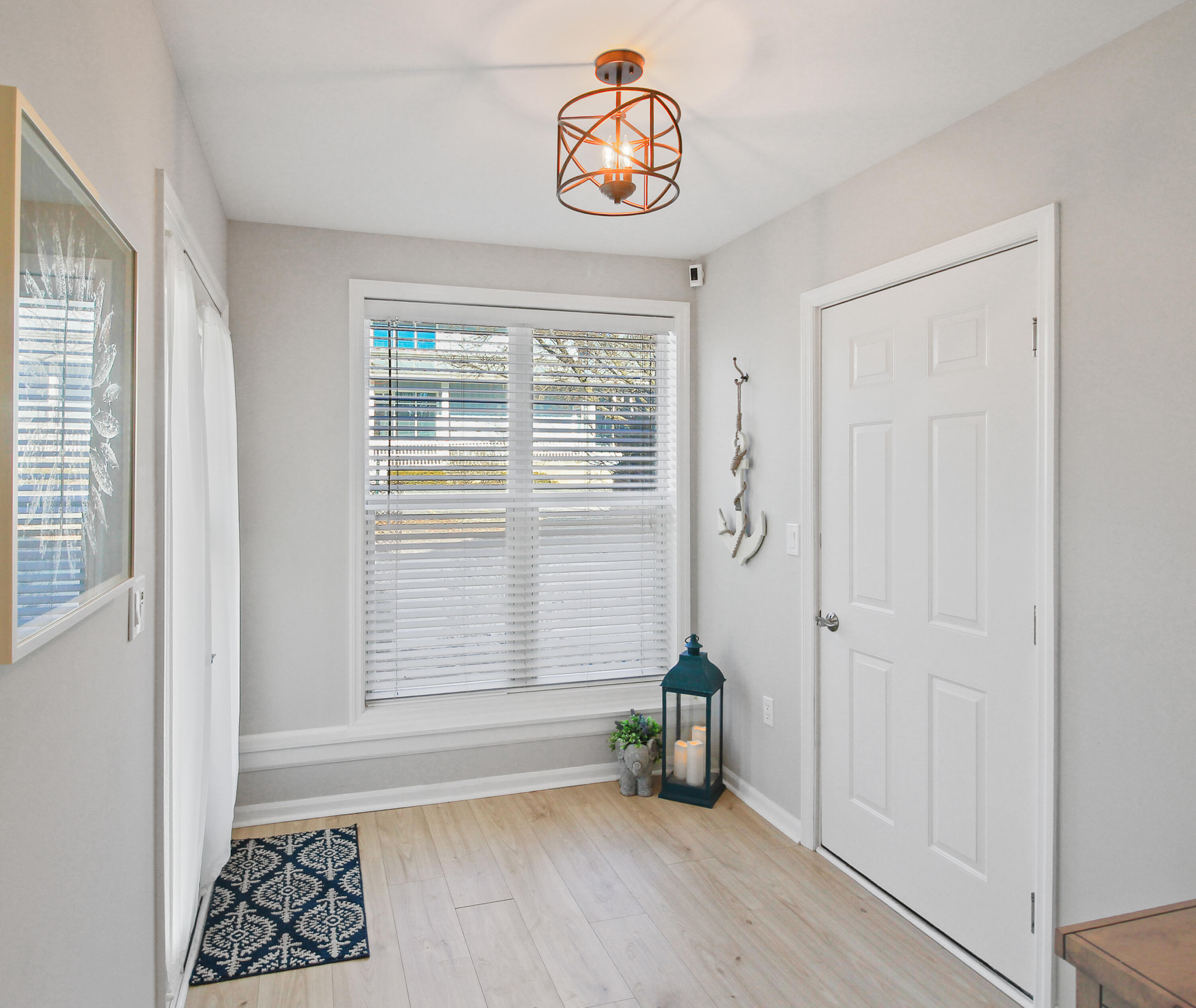 453 Mill Street, Unit 802 Fontana, WI 53125 - Photo 6 of 57 Bright & Spacious Foyer