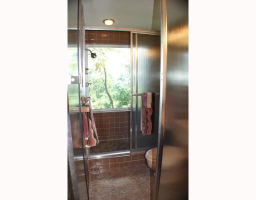 239 Tech Road Thornburg, PA 15205 - Photo 9 of 18 Master Bath/Spa.