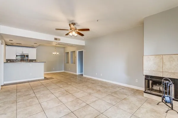 $1,595 | 500 North Gila Springs Boulevard, Unit 121, Chandler, AZ 85226