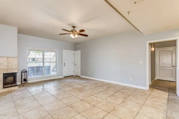 $1,595 | 500 North Gila Springs Boulevard, Unit 121, Chandler, AZ 85226