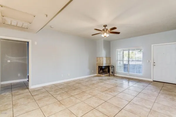 $1,595 | 500 North Gila Springs Boulevard, Unit 121, Chandler, AZ 85226