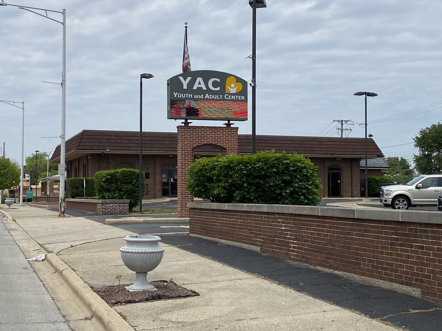 25 East 16th Street Chicago Heights, IL 60411 - Photo 1 of 13 a front view of a house with porch