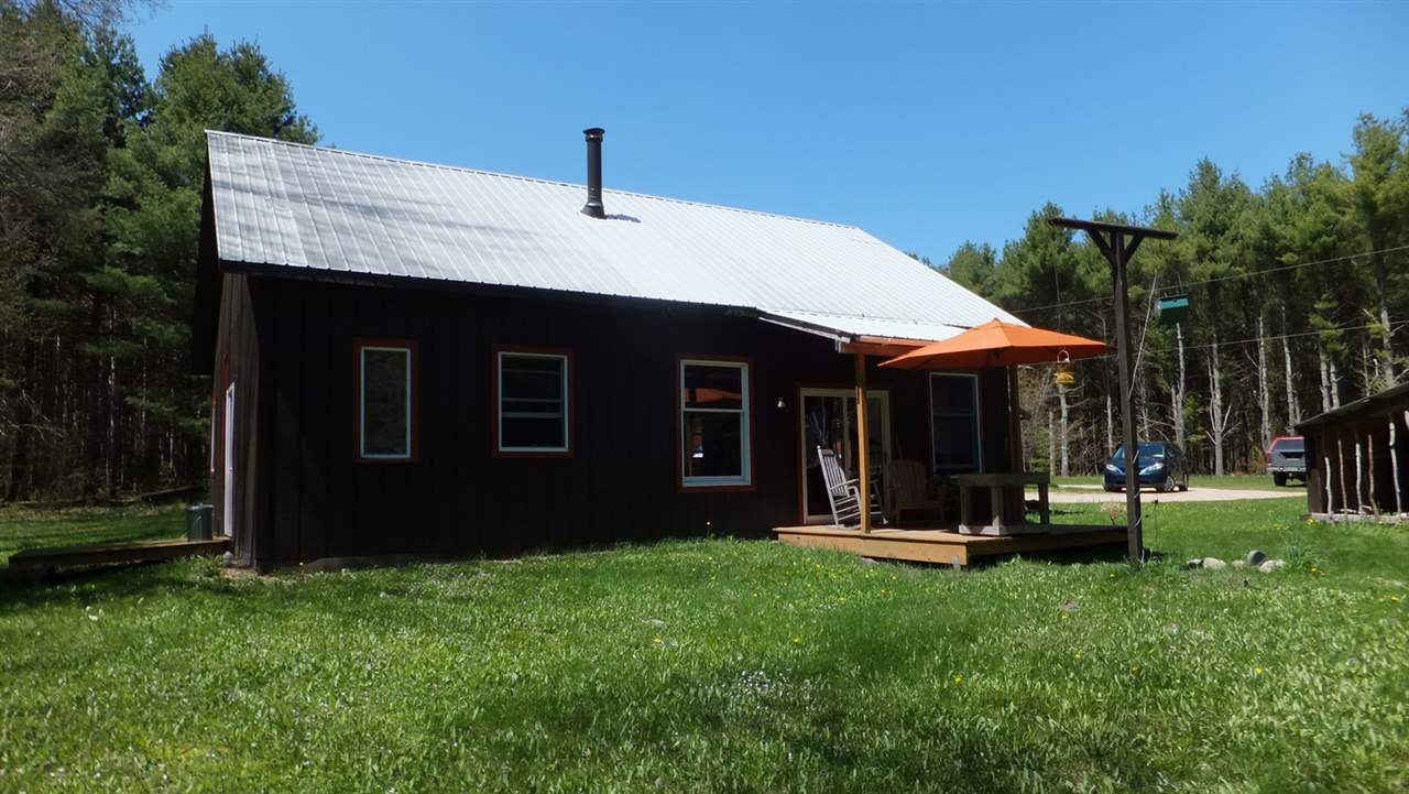 3415 Ballard Road Benzonia, MI 49616 - Photo 25 of 38 1816008-24.JPG