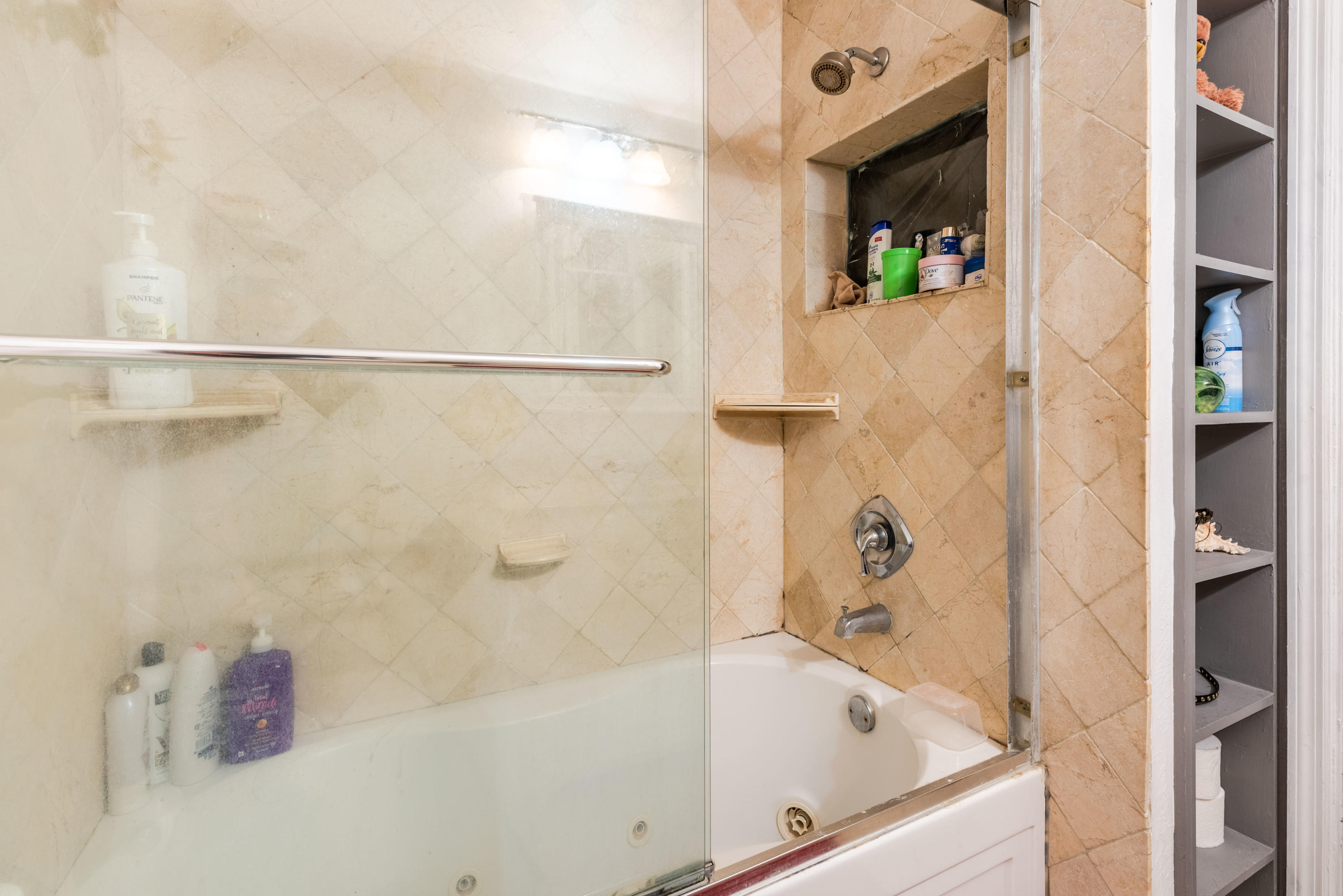 3341 Raleigh Street, Unit 2F Hollywood, FL 33021 - Photo 23 of 32 3341 Raleigh Str Unit 2F (24 of 36)