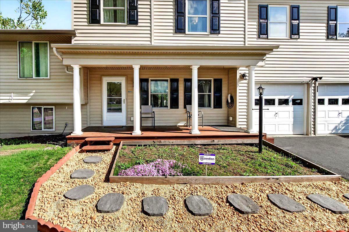 17628 Collier Circle Poolesville, MD 20837 - Photo 17 of 69