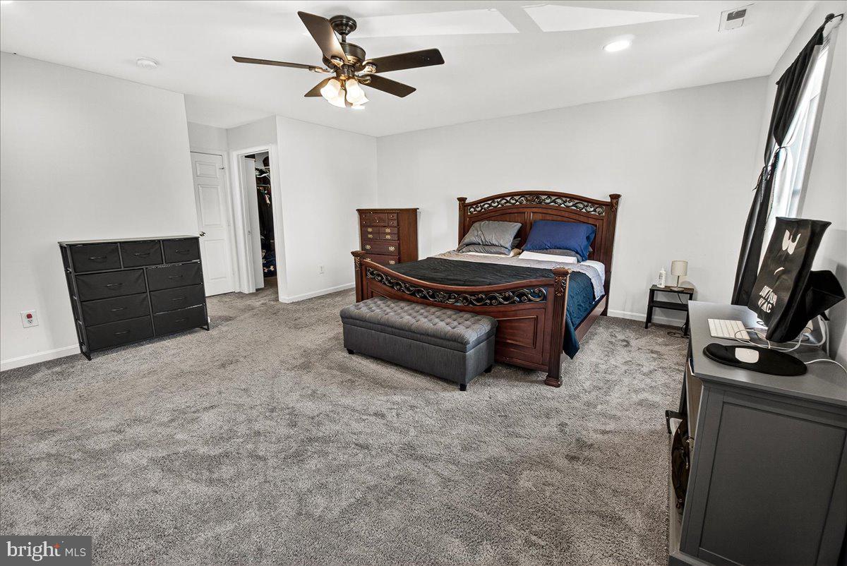 17628 Collier Circle Poolesville, MD 20837 - Photo 29 of 69 King sized bed and 2 nightstands - plenty of room!