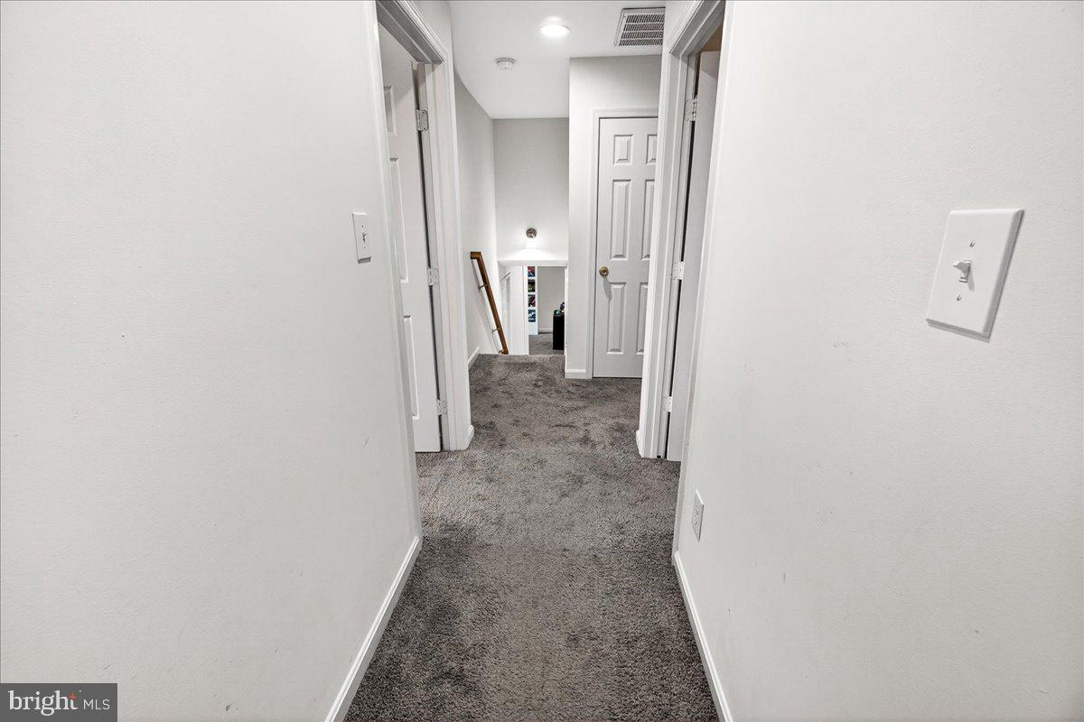 17628 Collier Circle Poolesville, MD 20837 - Photo 33 of 69 All the bedrooms you could need!