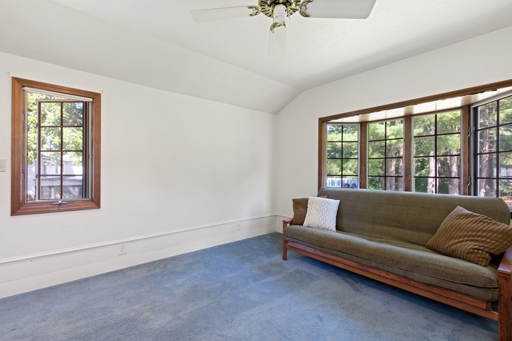 38 Lillian Road Stoughton, MA 02072 - Photo 12 of 30 Gallery Image 12