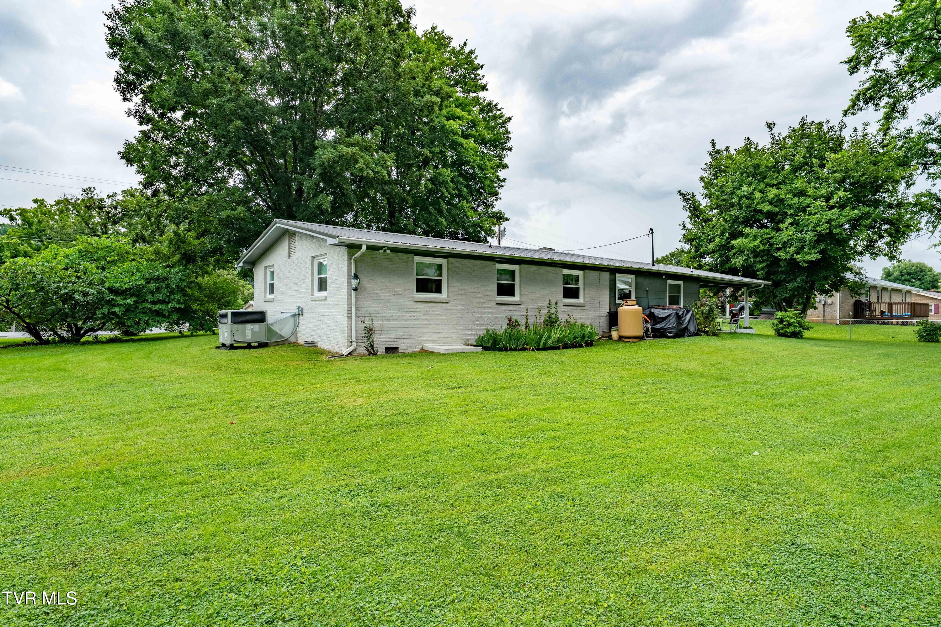 300 Shannon View Road Gray, TN 37615 - Photo 18 of 45 300 Shannon View Rd (15 of 48)