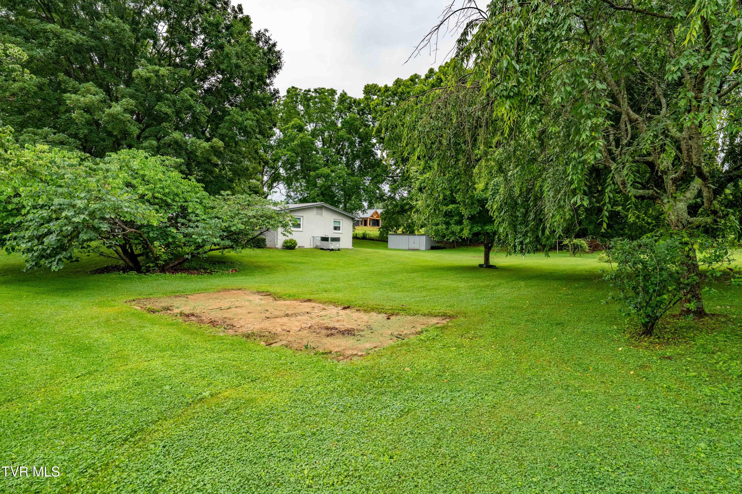300 Shannon View Road Gray, TN 37615 - Photo 26 of 45 300 Shannon View Rd (24 of 48)