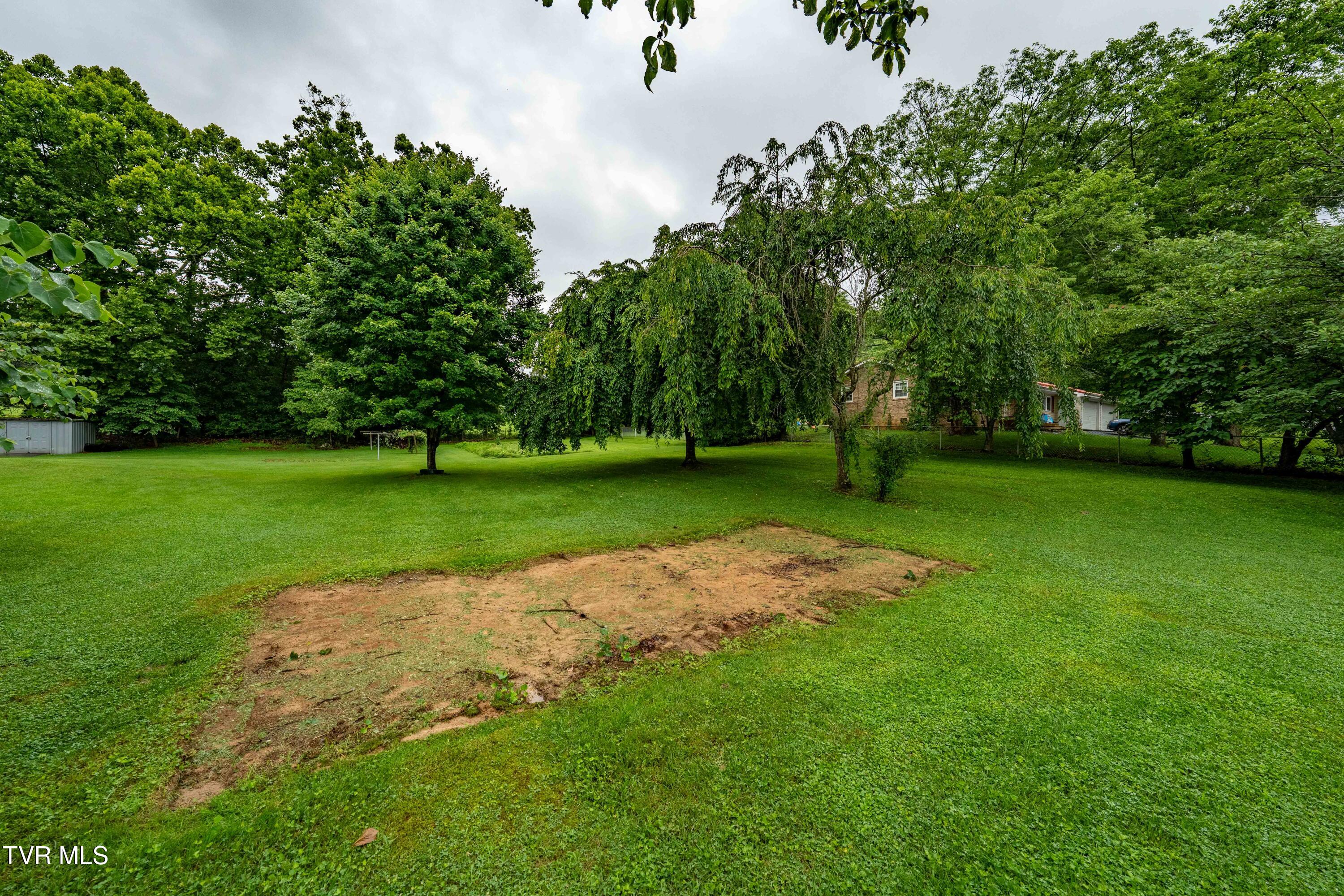 300 Shannon View Road Gray, TN 37615 - Photo 27 of 45 300 Shannon View Rd (25 of 48)