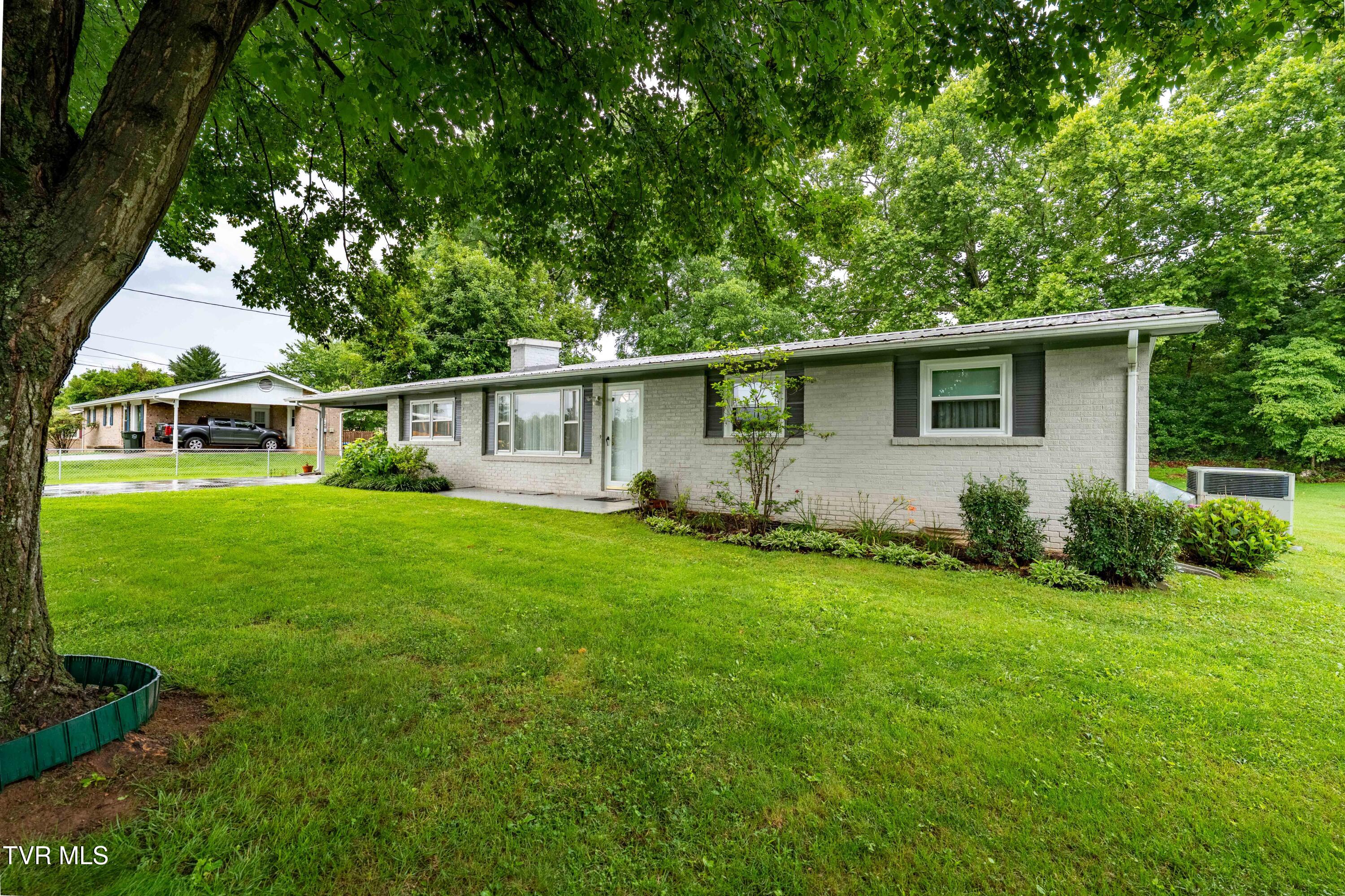 300 Shannon View Road Gray, TN 37615 - Photo 7 of 45 300 Shannon View Rd (3 of 48)