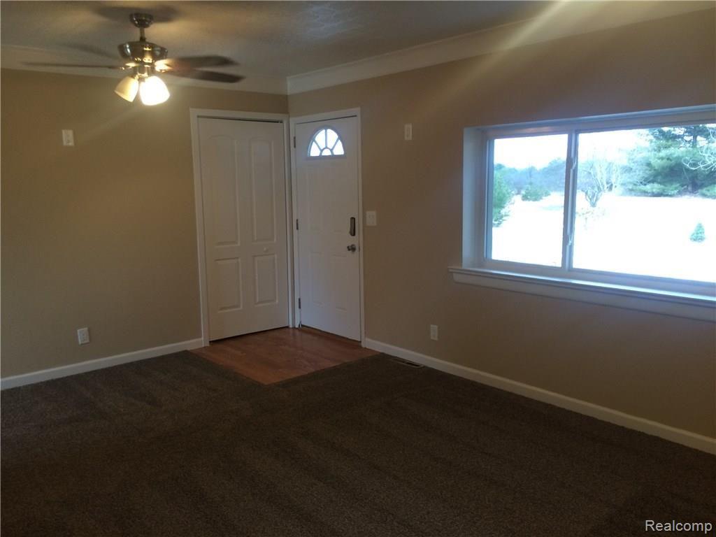 2921 Middle Road Highland, MI 48357 - Photo 5 of 25 Gallery Image 5