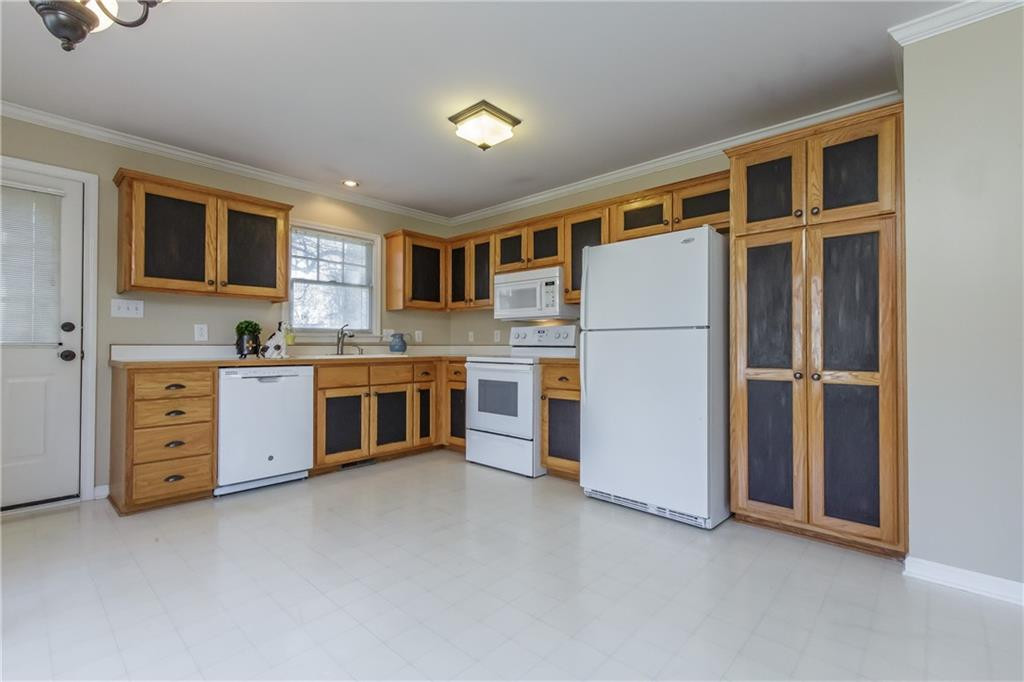 1916 Malone Road, Unit A Burlington, NC 27215 - Photo 6 of 20 Gallery Image 6