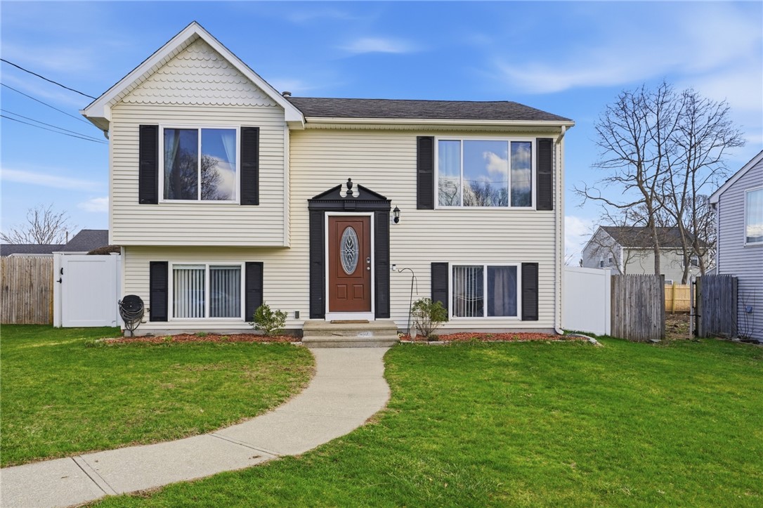 34 Chestnut Street Cumberland, RI 02864 - Photo 1 of 20