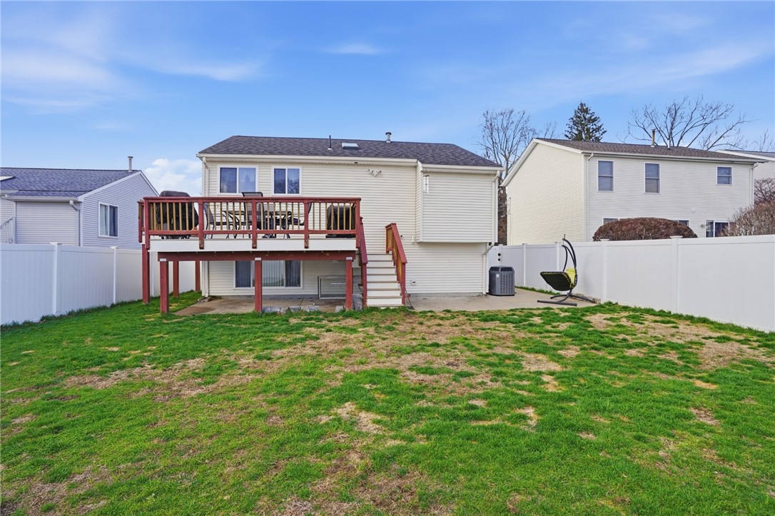 34 Chestnut Street Cumberland, RI 02864 - Photo 4 of 20