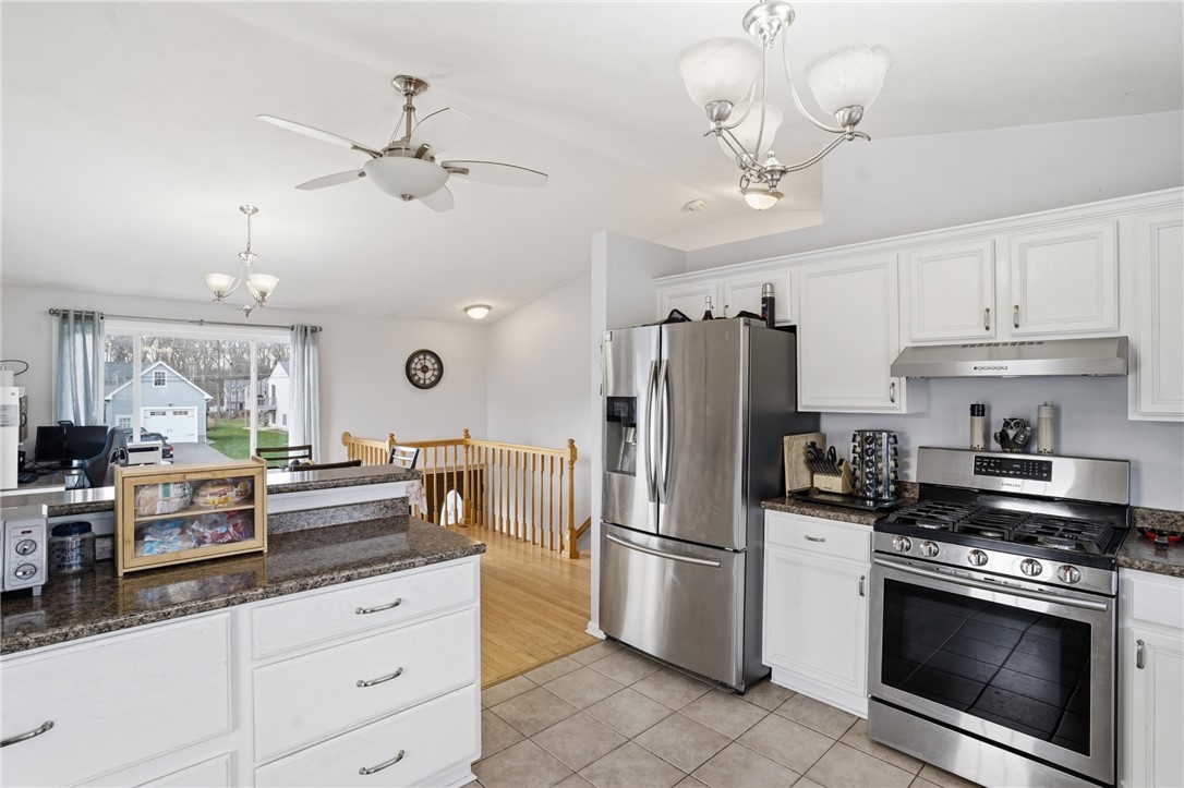 34 Chestnut Street Cumberland, RI 02864 - Photo 7 of 20