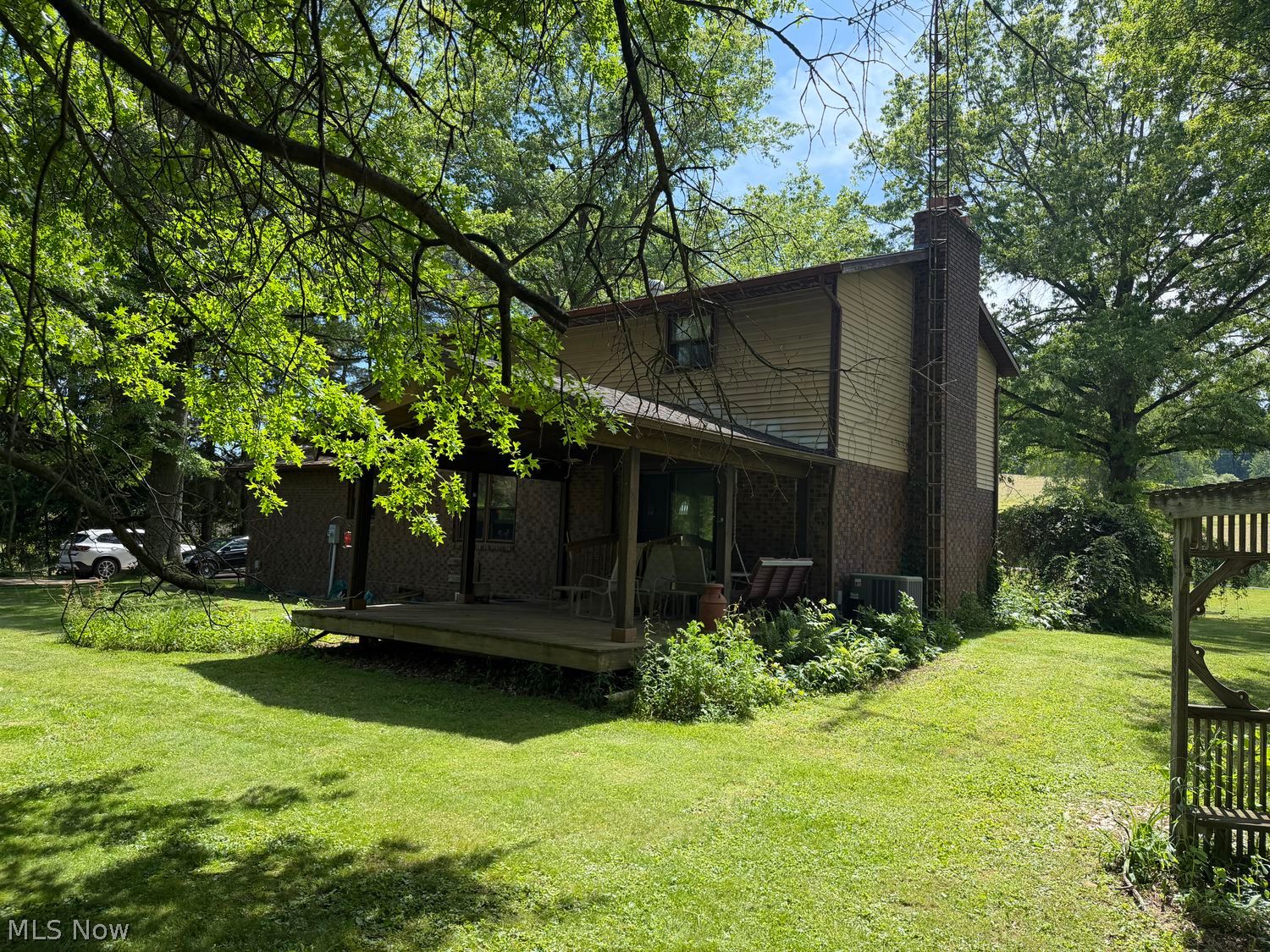 7075 Dover Zoar Road Northeast Dover, OH 44622 - Photo 2 of 23
