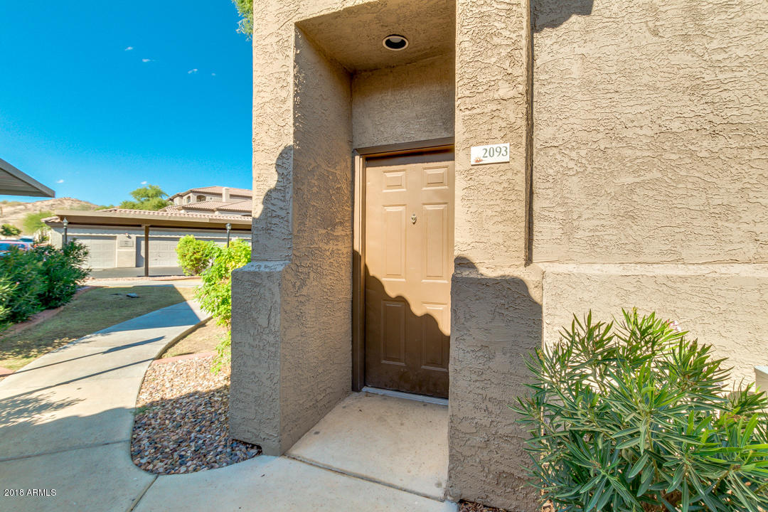 3236 East Chandler Boulevard, Unit 2093 Phoenix, AZ 85048 - Photo 20 of 28 a view of entryway