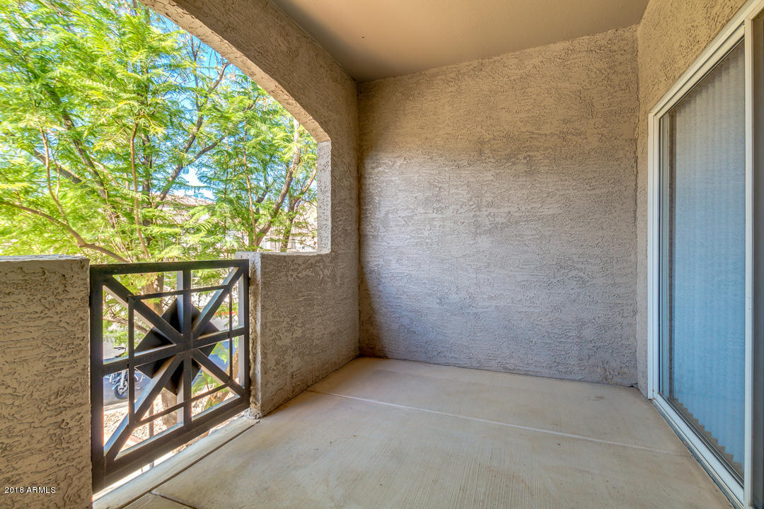 3236 East Chandler Boulevard, Unit 2093 Phoenix, AZ 85048 - Photo 21 of 28 a view of an outdoor space