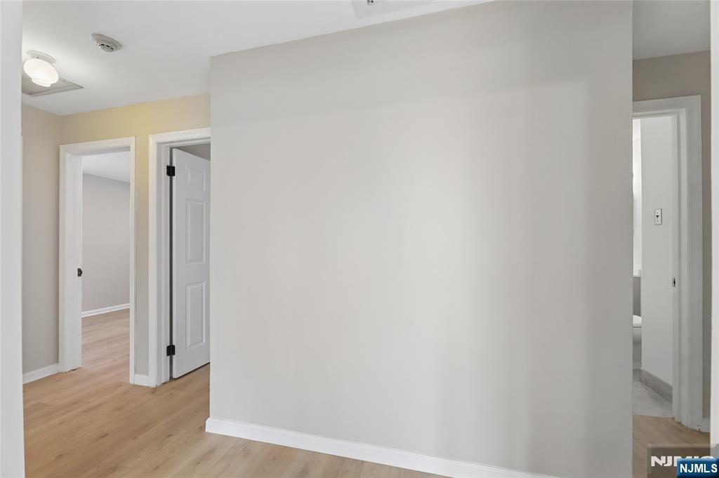 478 Riverside Terrace Rutherford, NJ 07070 - Photo 23 of 36