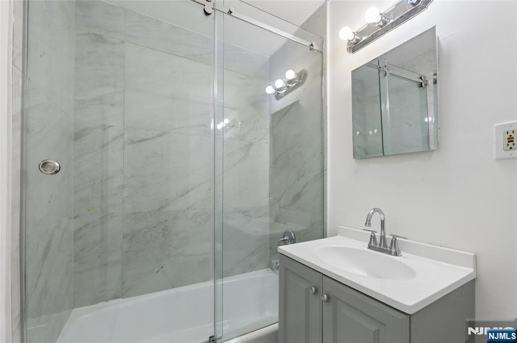 478 Riverside Terrace Rutherford, NJ 07070 - Photo 25 of 36