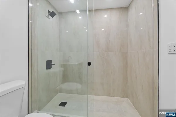 $689,000 | 478 Riverside Terrace, Rutherford, NJ 07070