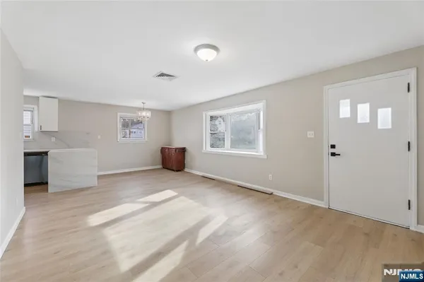 $689,000 | 478 Riverside Terrace, Rutherford, NJ 07070