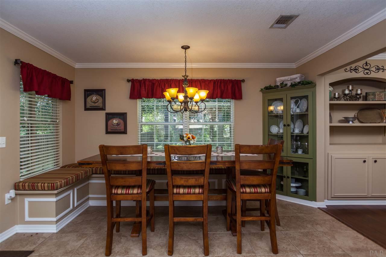 5517 Berryhill Road Milton, FL 32570 - Photo 8 of 32