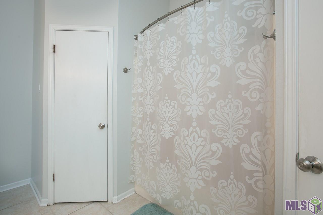 13629 Parwood Avenue Baton Rouge, LA 70816 - Photo 13 of 22 Gallery Image 13