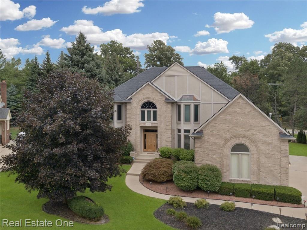 3068 Eastpointe Court Rochester Hills, MI 48306 - Photo 1 of 28