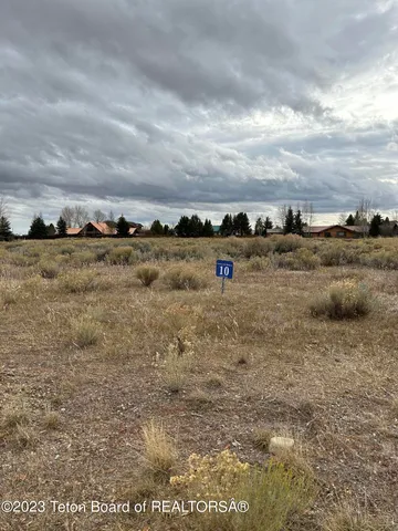 $120,000 | 10 Wilson Street, Pinedale, WY 82941