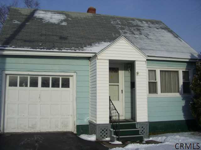 134 Albermarle Road Scotia, NY 12302 - Photo 2 of 15 Photo 2