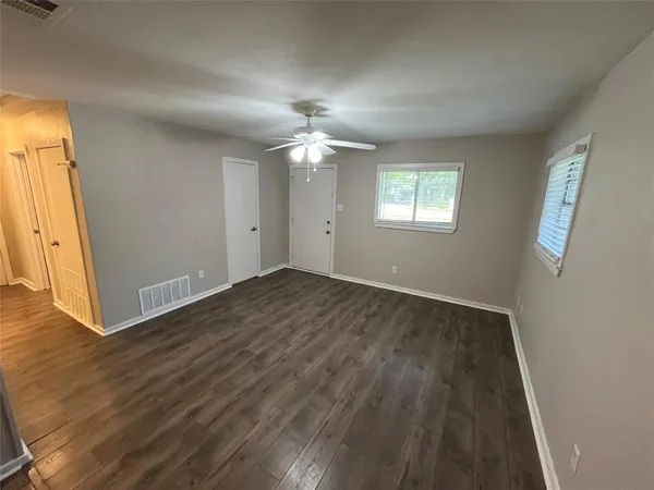 $1,400 | 8732 Slay Street, Dallas, TX 75217