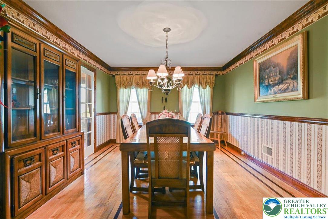 118 Hollow Drive Stroudsburg, PA 18360 - Photo 21 of 45 a view of a dining room with furniture window and wooden floor
