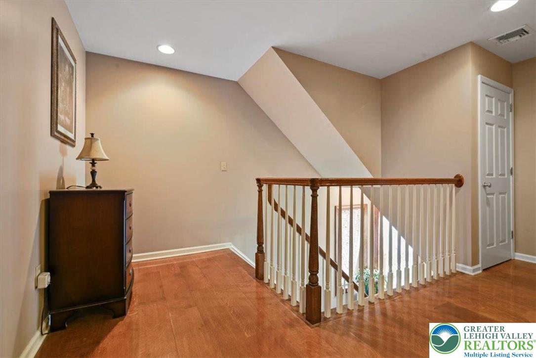 118 Hollow Drive Stroudsburg, PA 18360 - Photo 30 of 45 a view of a hallway