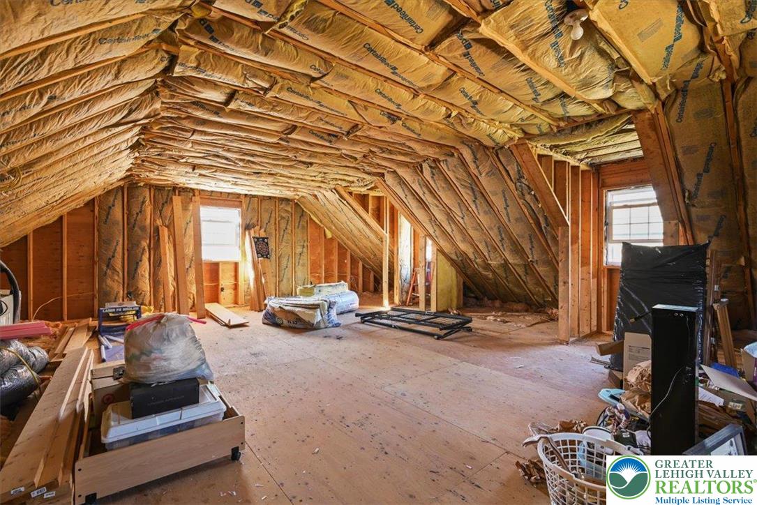 118 Hollow Drive Stroudsburg, PA 18360 - Photo 39 of 45 a room with gym equipment