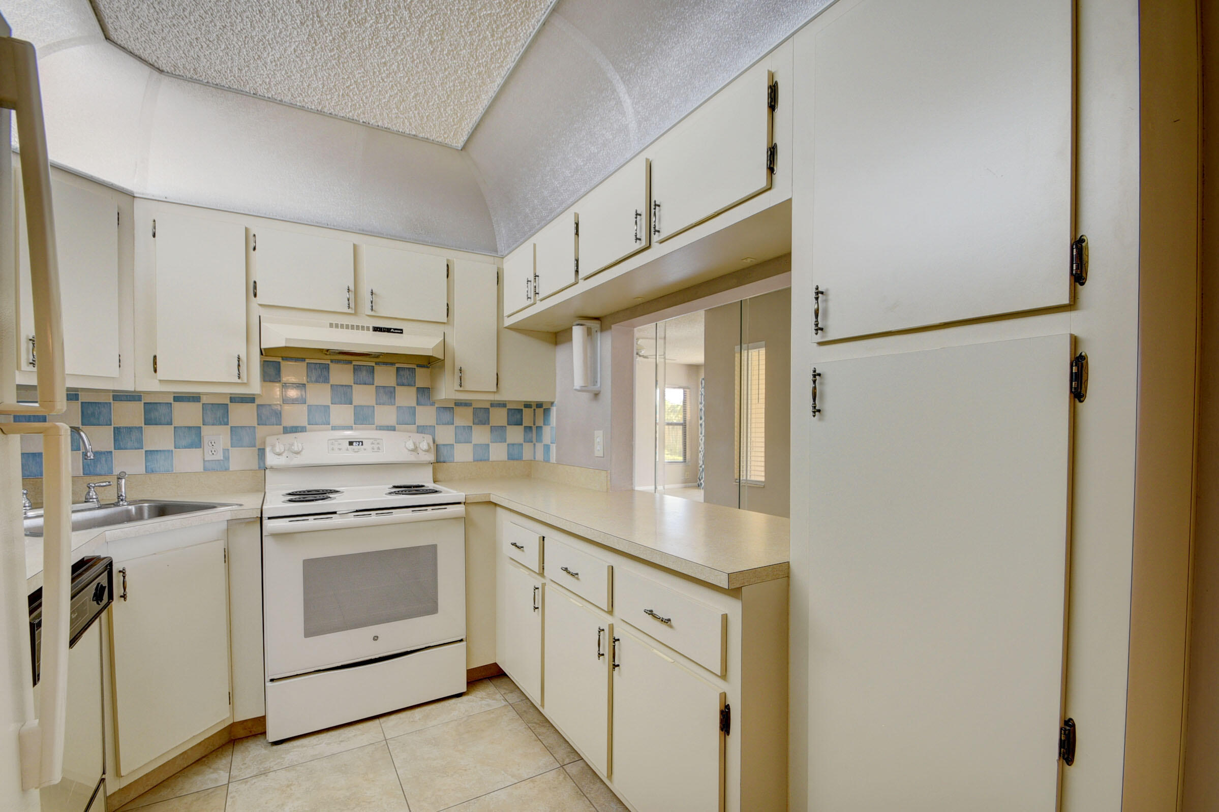 802 Sky Pine Way, Unit C2 Greenacres, FL 33415 - Photo 11 of 28 kitchen