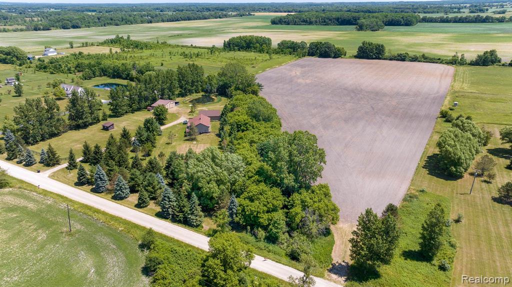 8614 Kilgore Road Avoca, MI 48006 - Photo 40 of 44