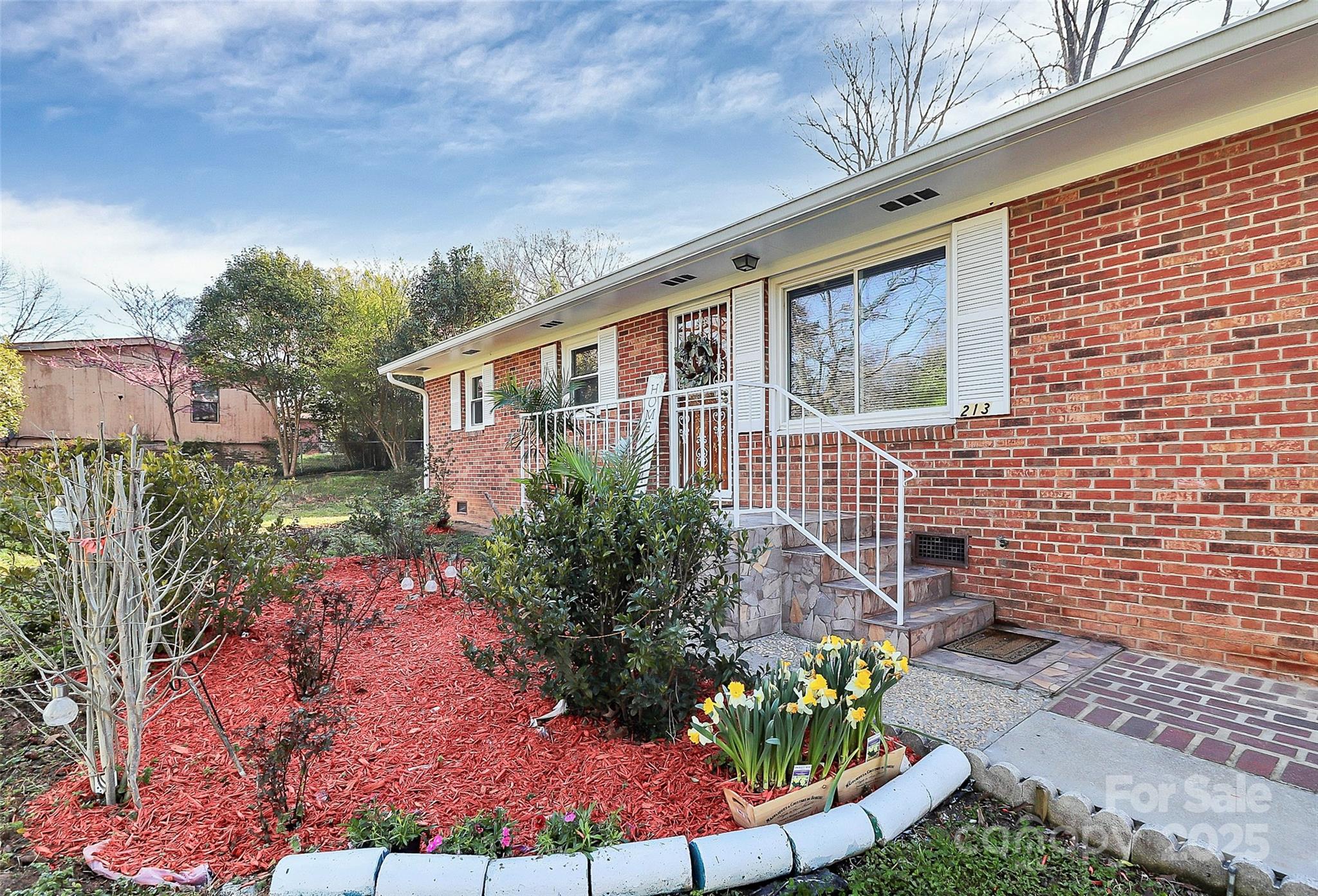 213 Turner Road Gastonia, NC 28056 - Photo 3 of 38 Gallery Image 3