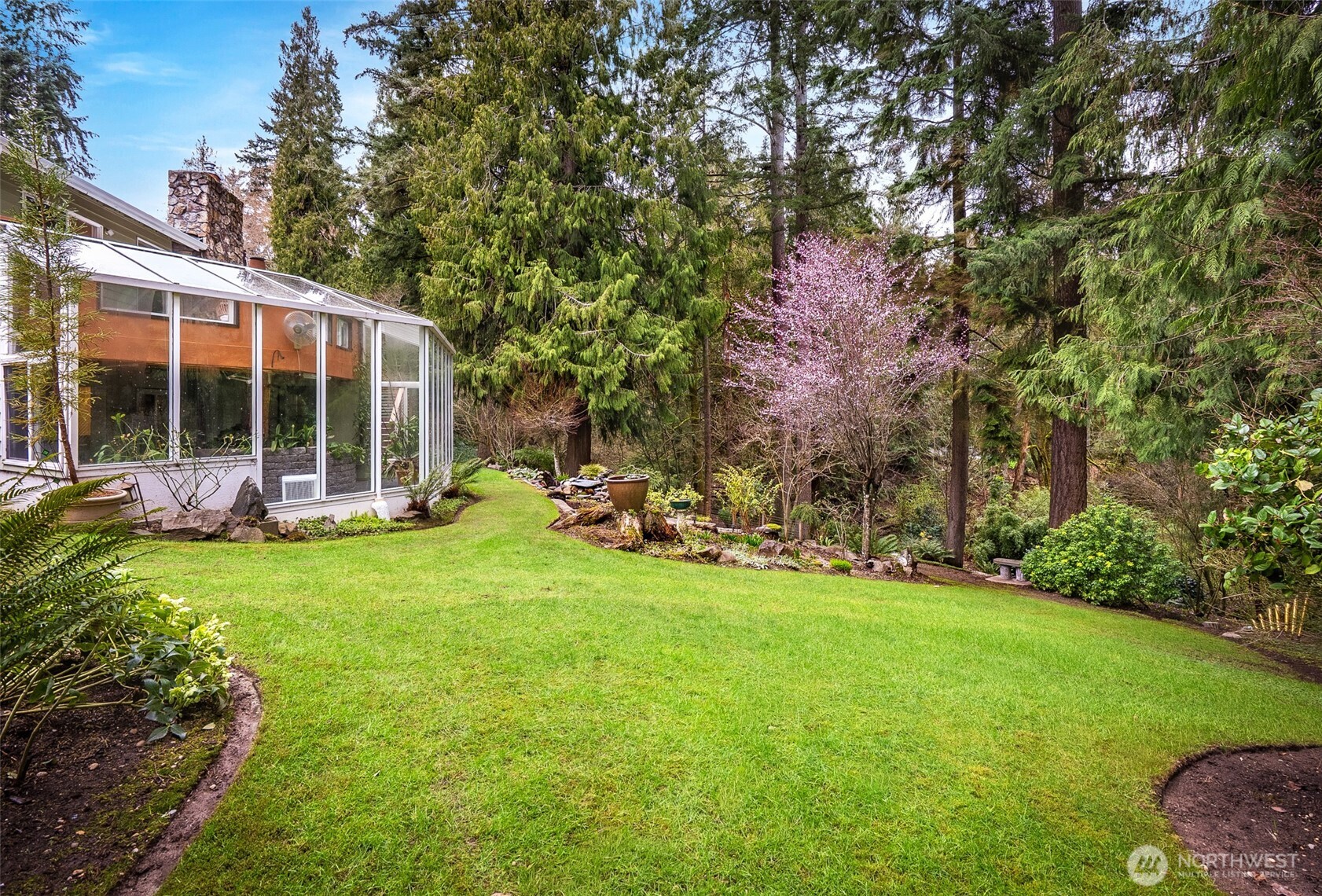 15727 Cascadian Way Bothell, WA 98012 - Photo 24 of 40 a view of a house with backyard